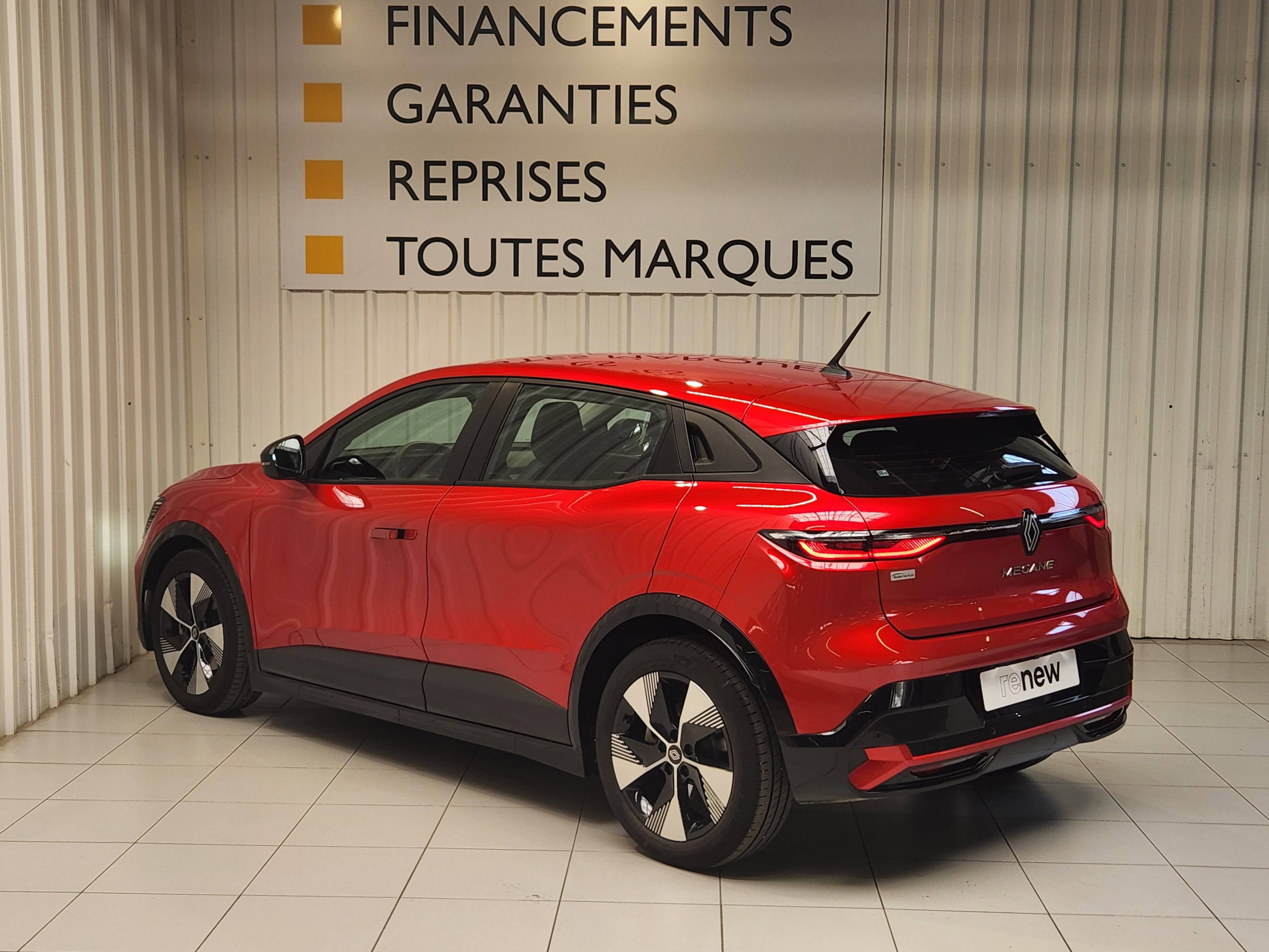 Vente en ligne Renault Megane E-Tech  EV60 220 ch super charge au prix de 25 950 €