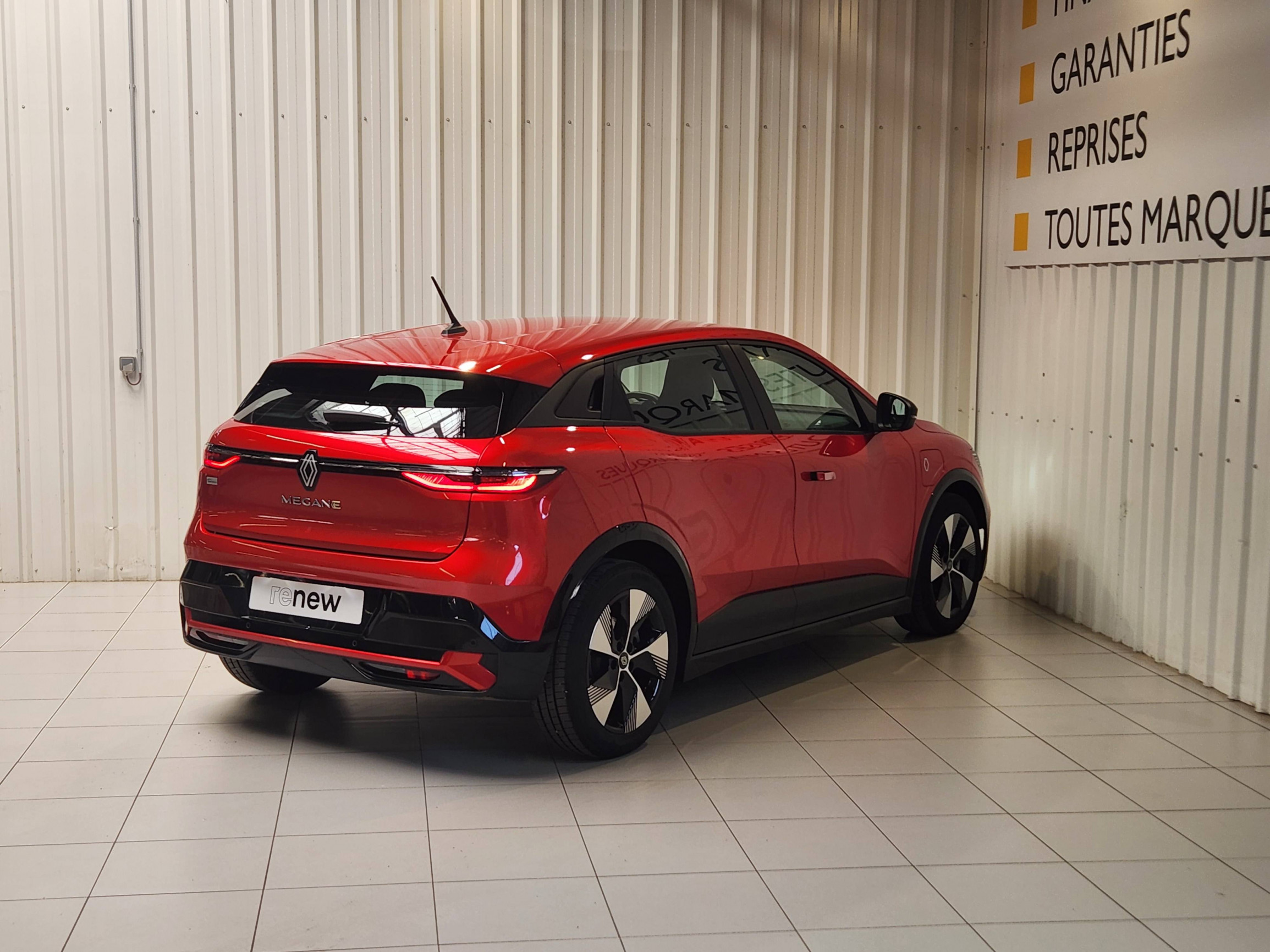 Vente en ligne Renault Megane E-Tech  EV60 220 ch super charge au prix de 25 950 €