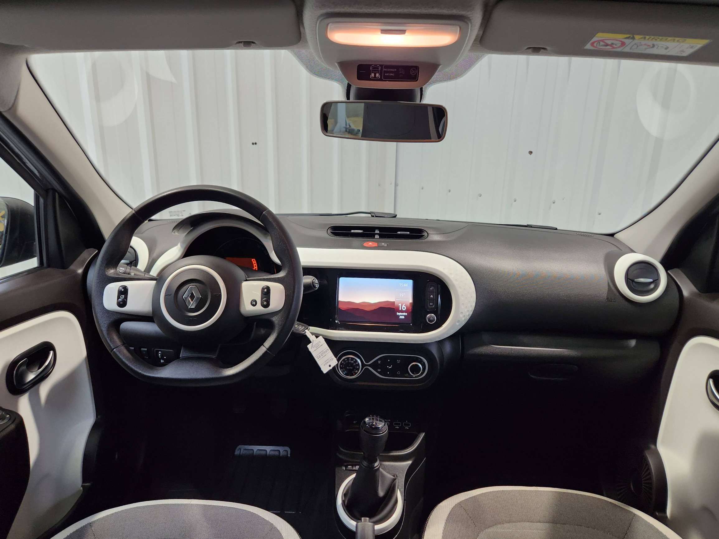 Vente en ligne Renault Twingo 3  SCe 65 au prix de 12 890 €