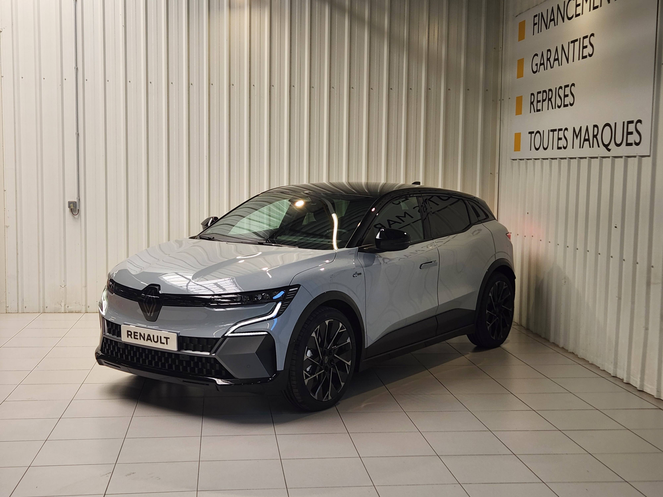Renault Megane E-Tech  220 ch autonomie confort occasion de 2026 en vente à Morlaix