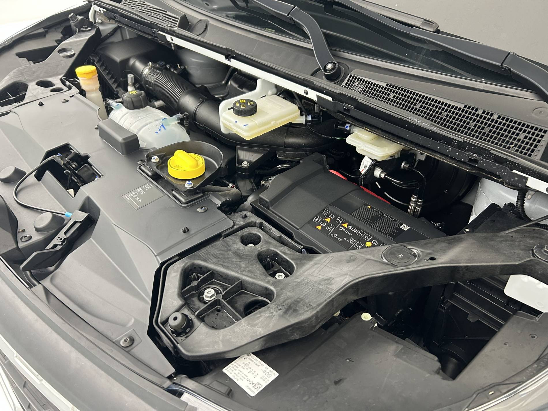 Vente en ligne Renault Trafic 3 Fourgon TRAFIC FG BLUE DCI 130 L1H1 3T GSR2 au prix de 23 690 €