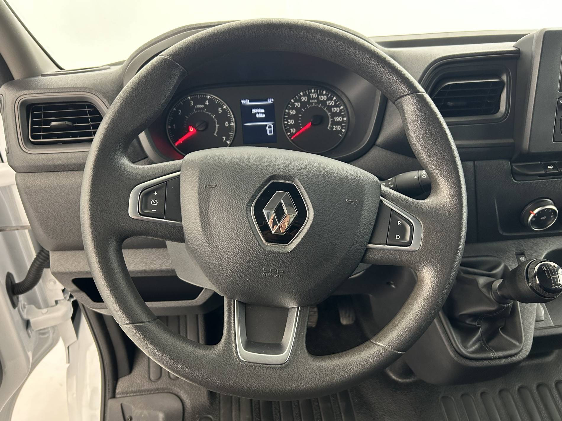 Vente en ligne Renault Master Fourgon MASTER FGN TRAC F3500 L2H2 BLUE DCI 135 au prix de 22 490 €