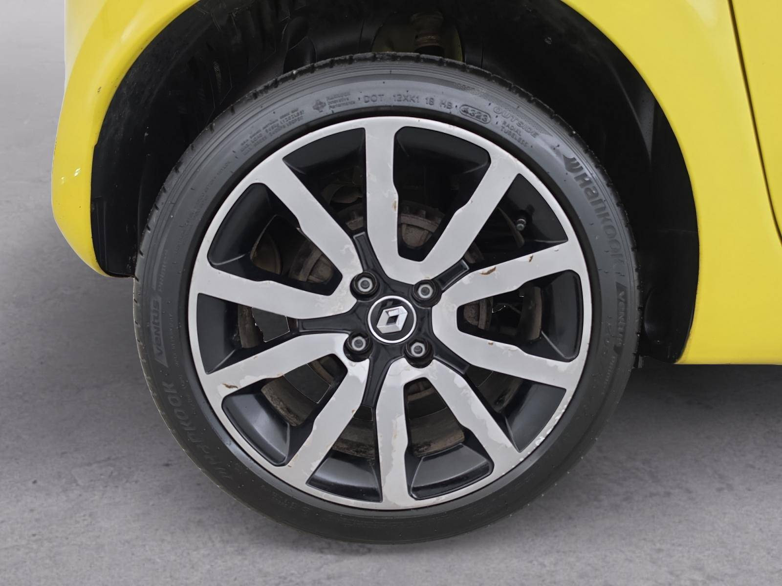 Vente en ligne Renault Twingo 3  1.0 SCe 70 eco2 Stop & Start au prix de 7 290 €
