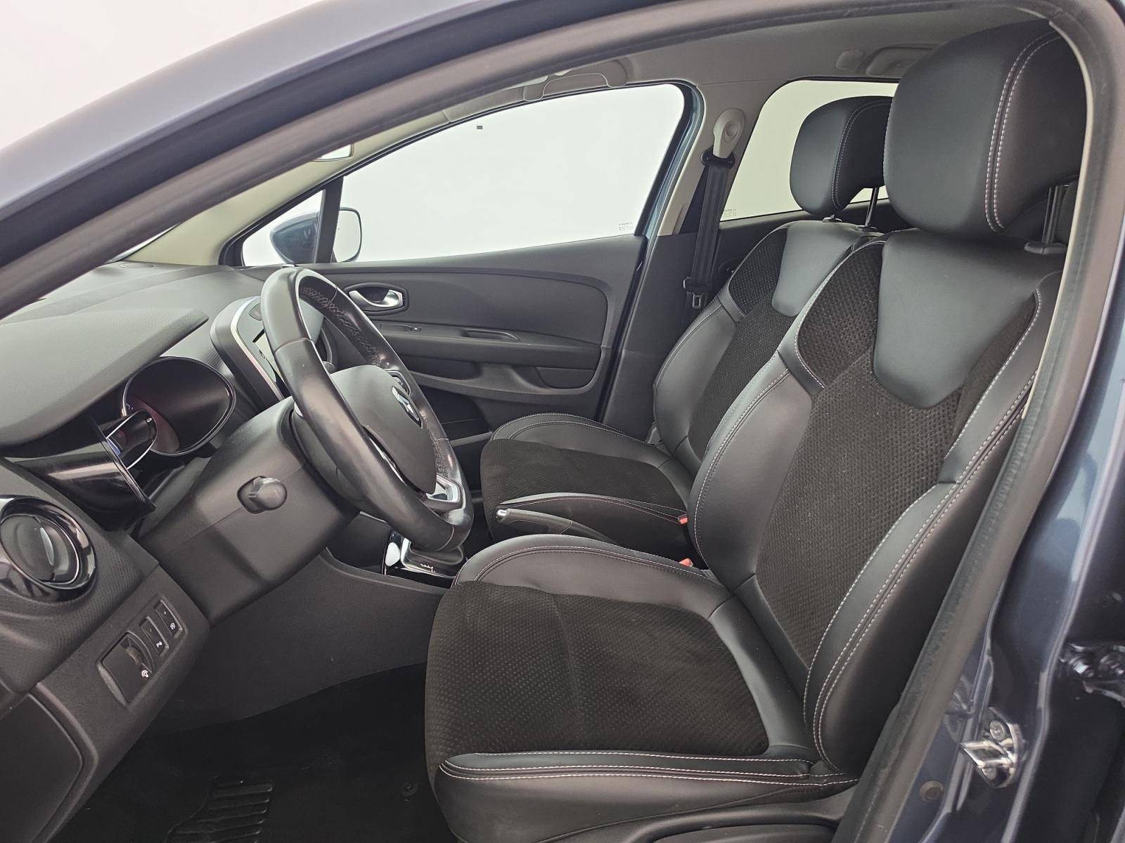 Vente en ligne Renault Clio 4 Estate Clio Estate TCe 120 Energy EDC au prix de 11 390 €
