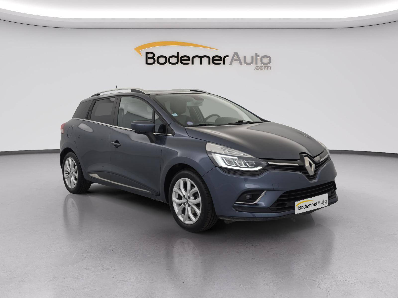 Vente en ligne Renault Clio 4 Estate Clio Estate TCe 120 Energy EDC au prix de 11 390 €