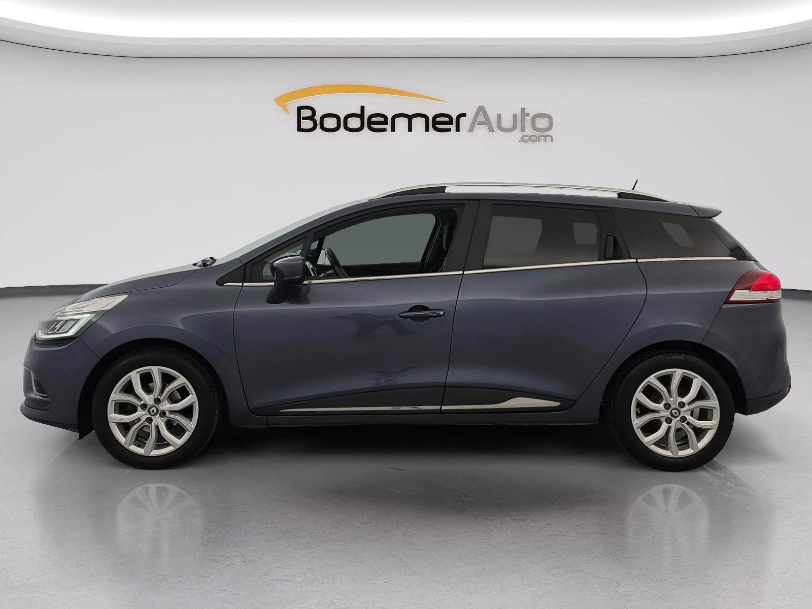 Vente en ligne Renault Clio 4 Estate Clio Estate TCe 120 Energy EDC au prix de 11 390 €