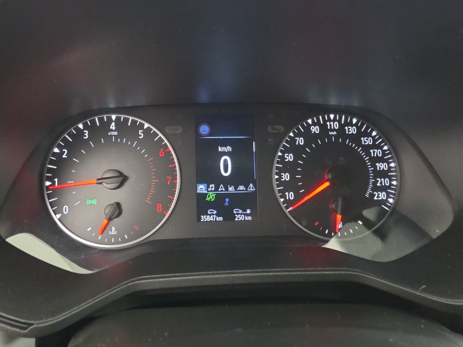 Vente en ligne Renault Clio 5 Clio TCe 90 au prix de 14 250 €