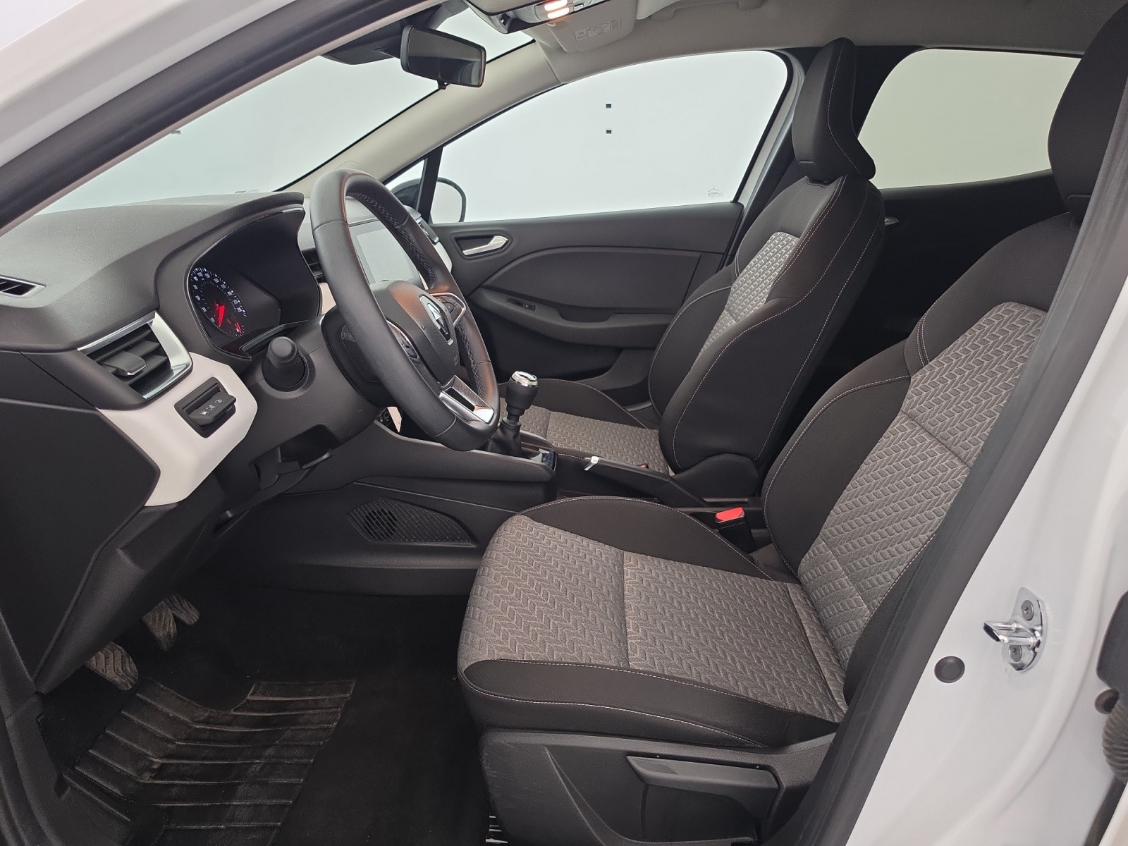 Vente en ligne Renault Clio 5 Clio TCe 90 au prix de 14 250 €