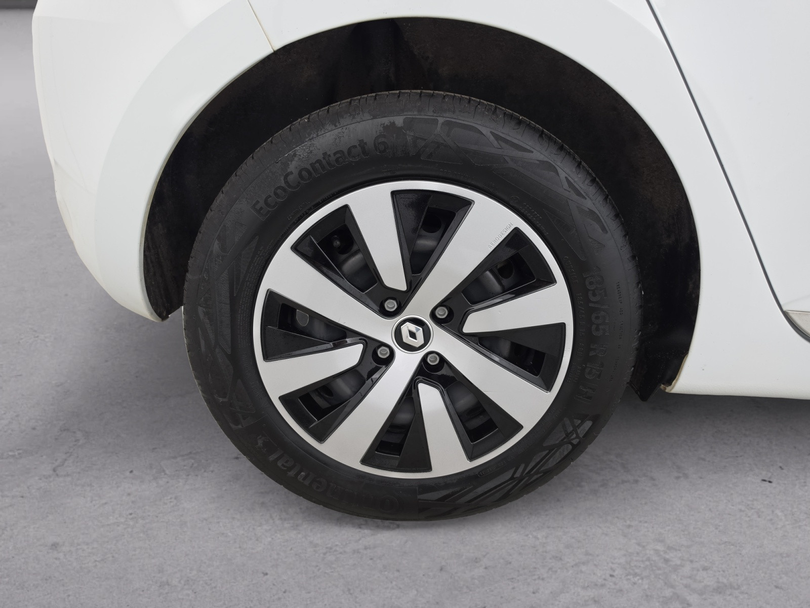 Vente en ligne Renault Clio 5 Clio TCe 90 au prix de 14 250 €
