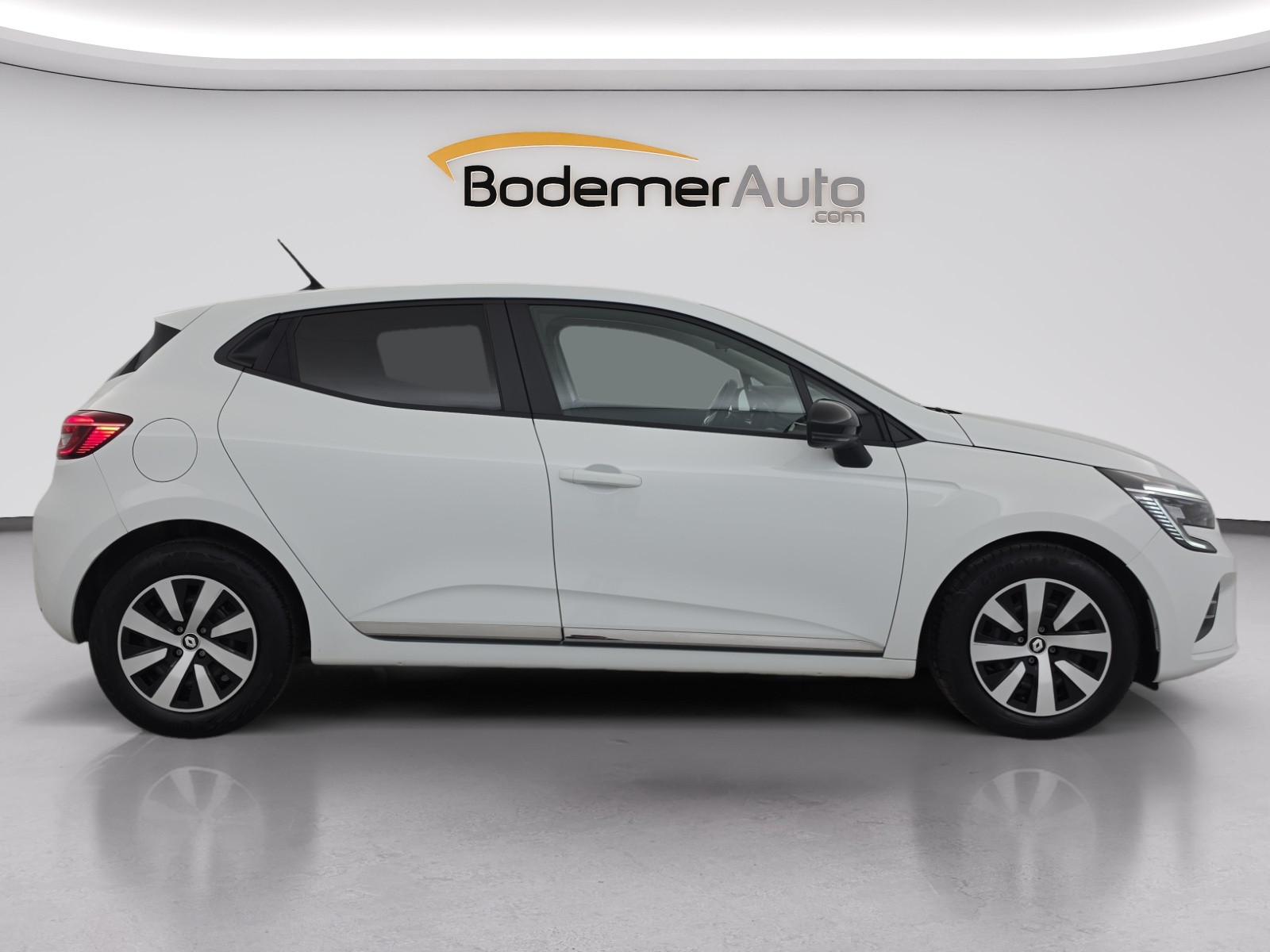 Vente en ligne Renault Clio 5 Clio TCe 90 au prix de 14 250 €