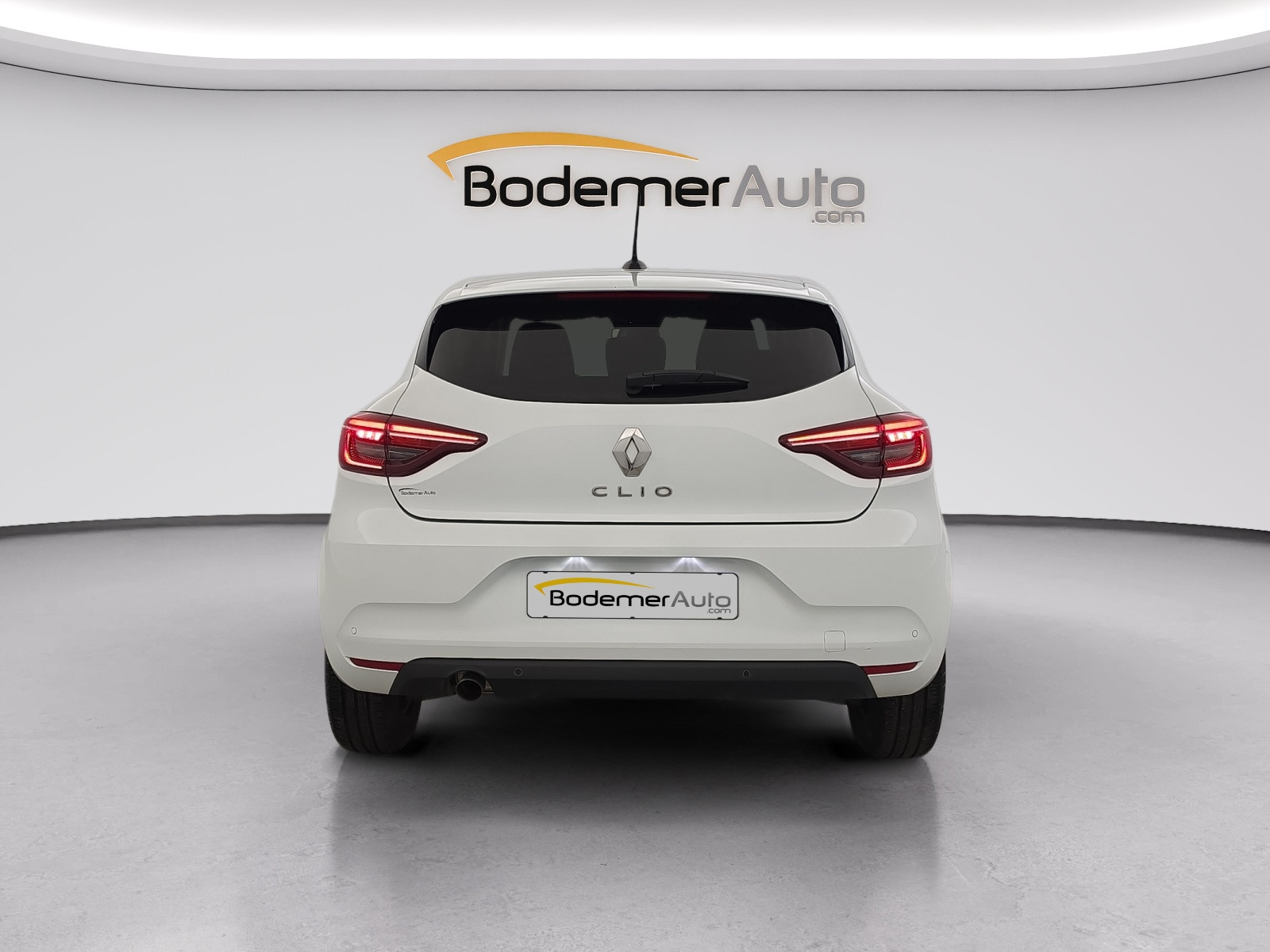 Vente en ligne Renault Clio 5 Clio TCe 90 au prix de 14 250 €