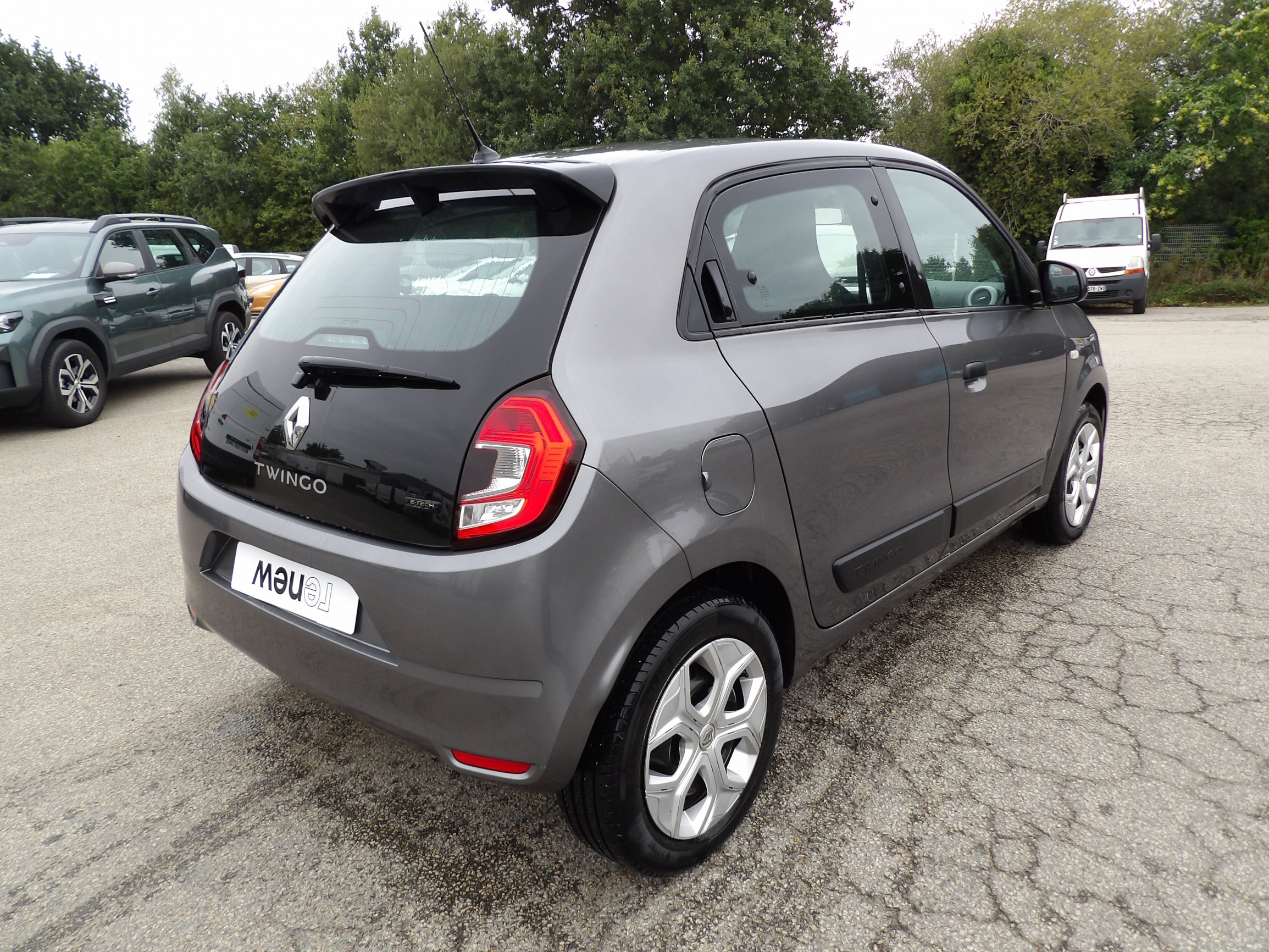 Vente en ligne Renault Twingo Electrique Twingo III E-Tech au prix de 12 999 €
