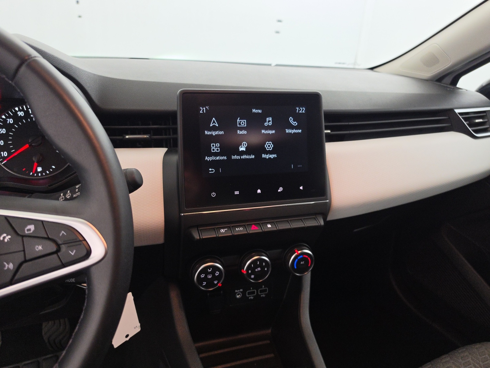 Vente en ligne Renault Clio 5 Clio TCe 90 au prix de 13 690 €