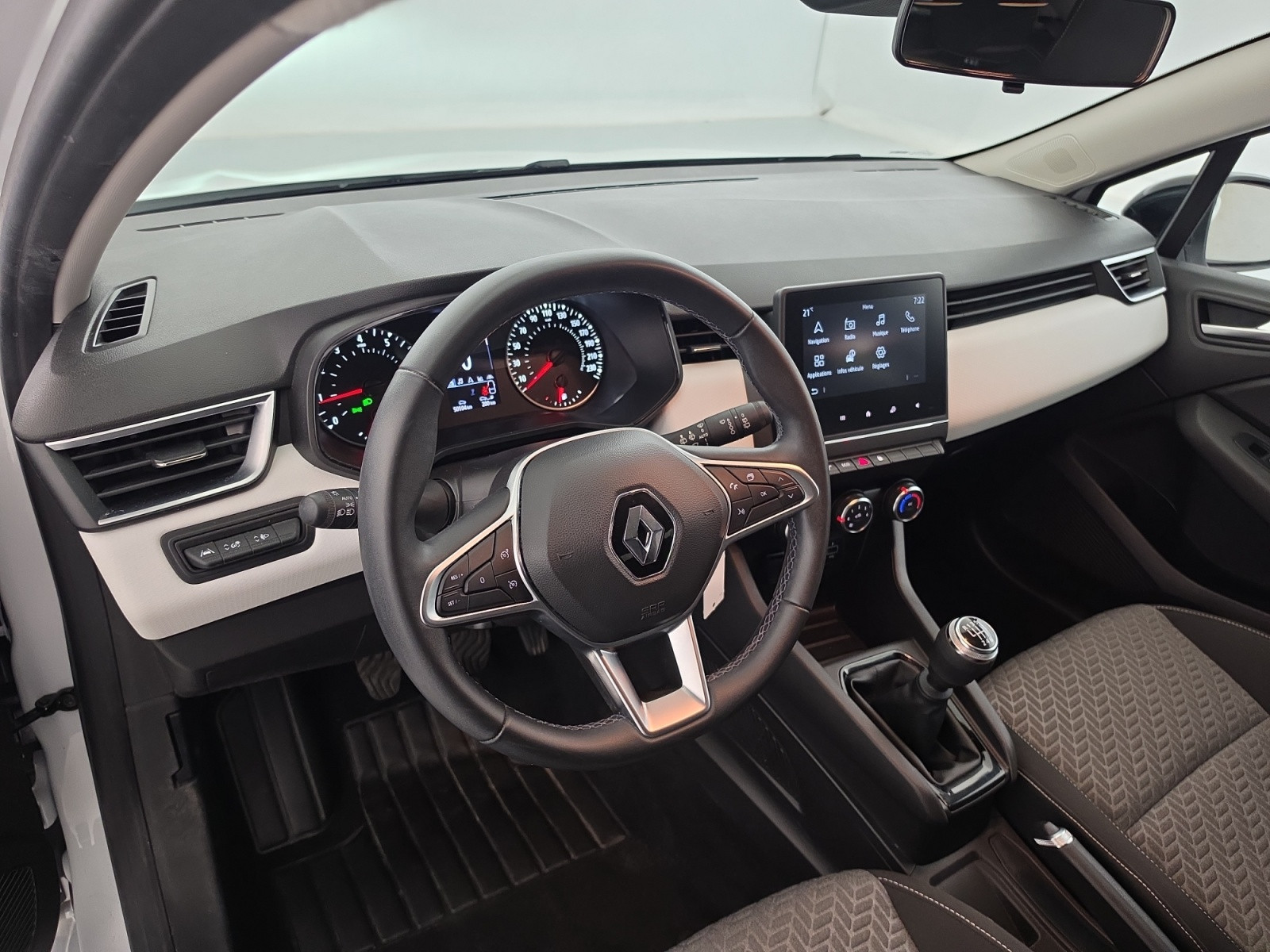 Vente en ligne Renault Clio 5 Clio TCe 90 au prix de 13 690 €