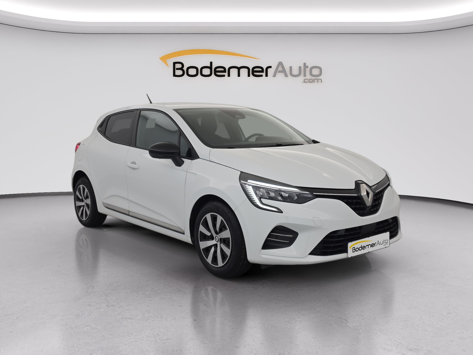 Vente en ligne Renault Clio 5 Clio TCe 90 au prix de 13 690 €
