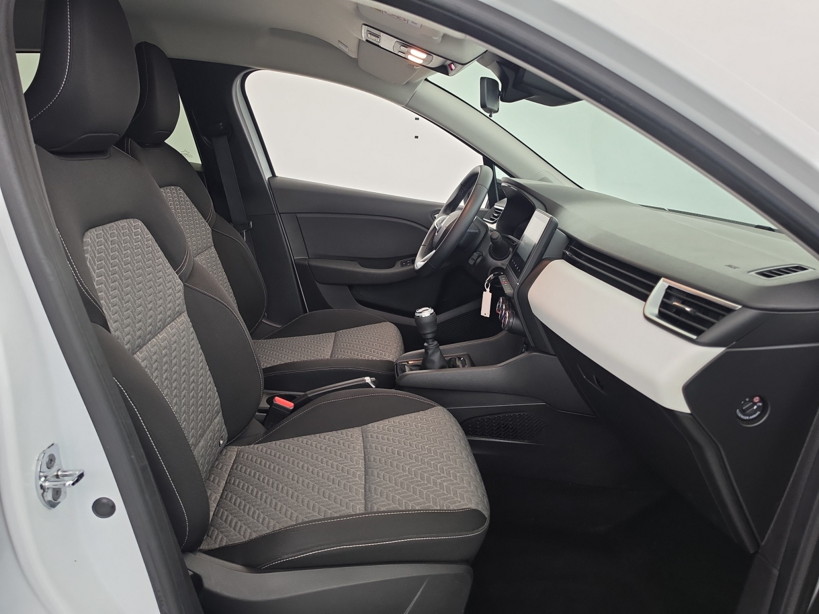 Vente en ligne Renault Clio 5 Clio TCe 90 au prix de 13 690 €