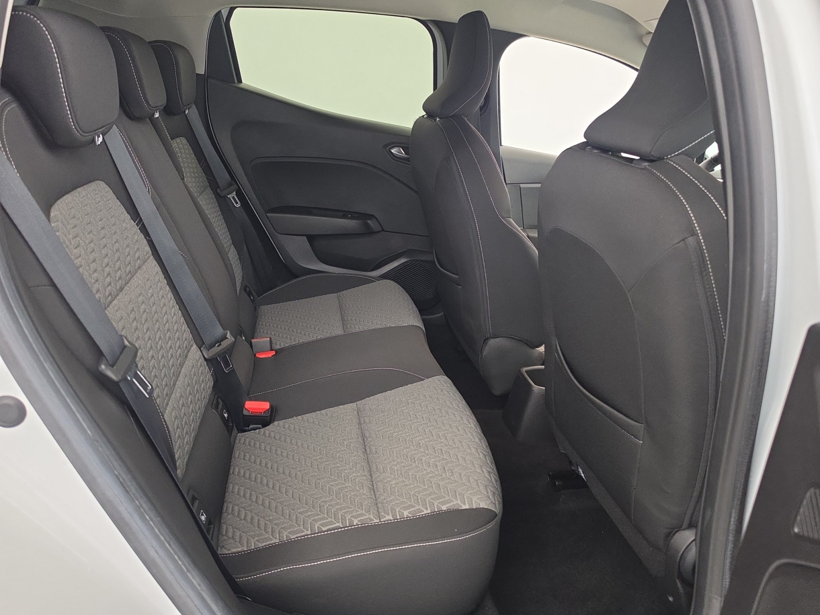 Vente en ligne Renault Clio 5 Clio TCe 90 au prix de 13 690 €