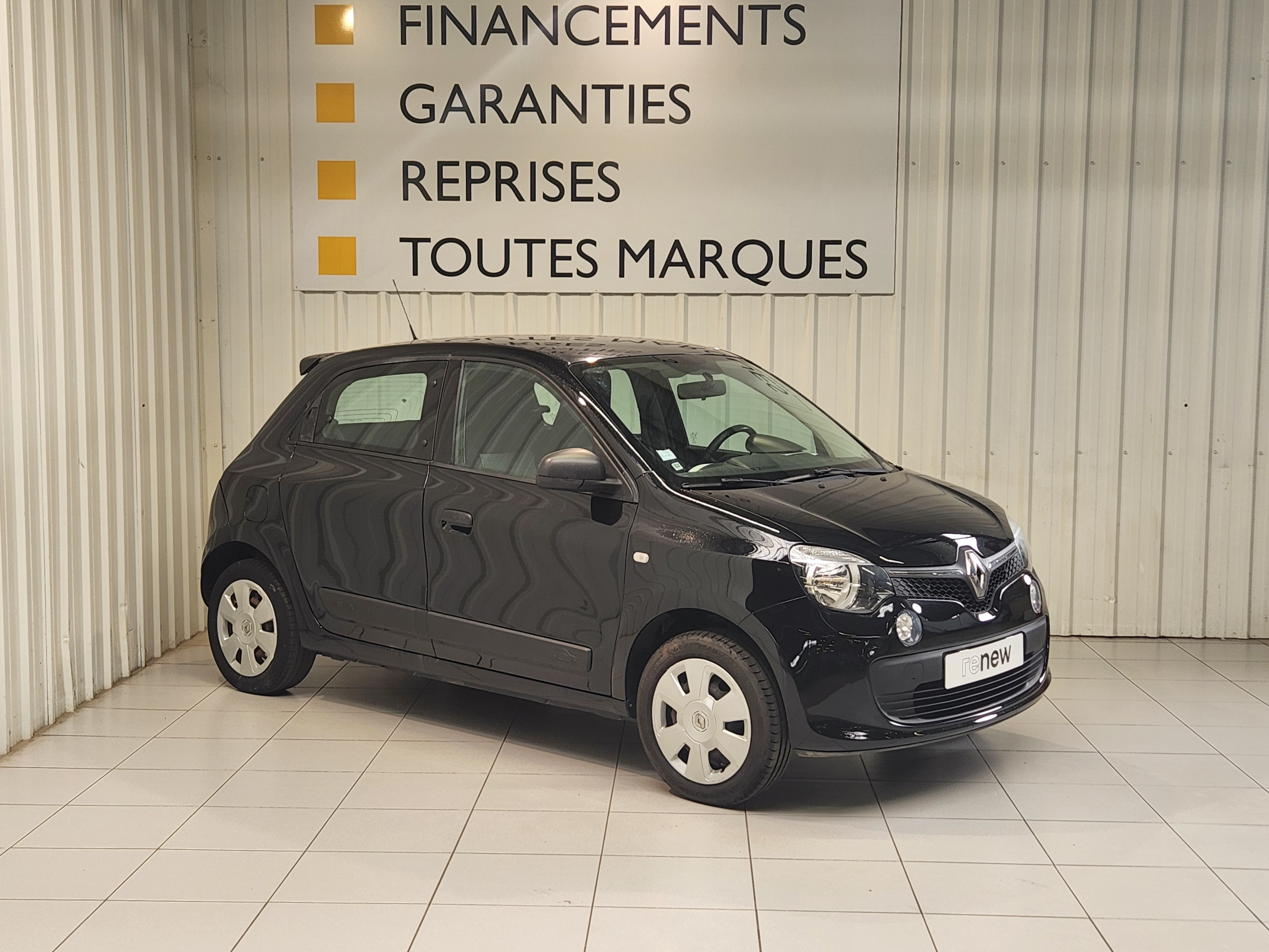 Vente en ligne Renault Twingo 3  1.0 SCe 70 BC au prix de 7 690 €