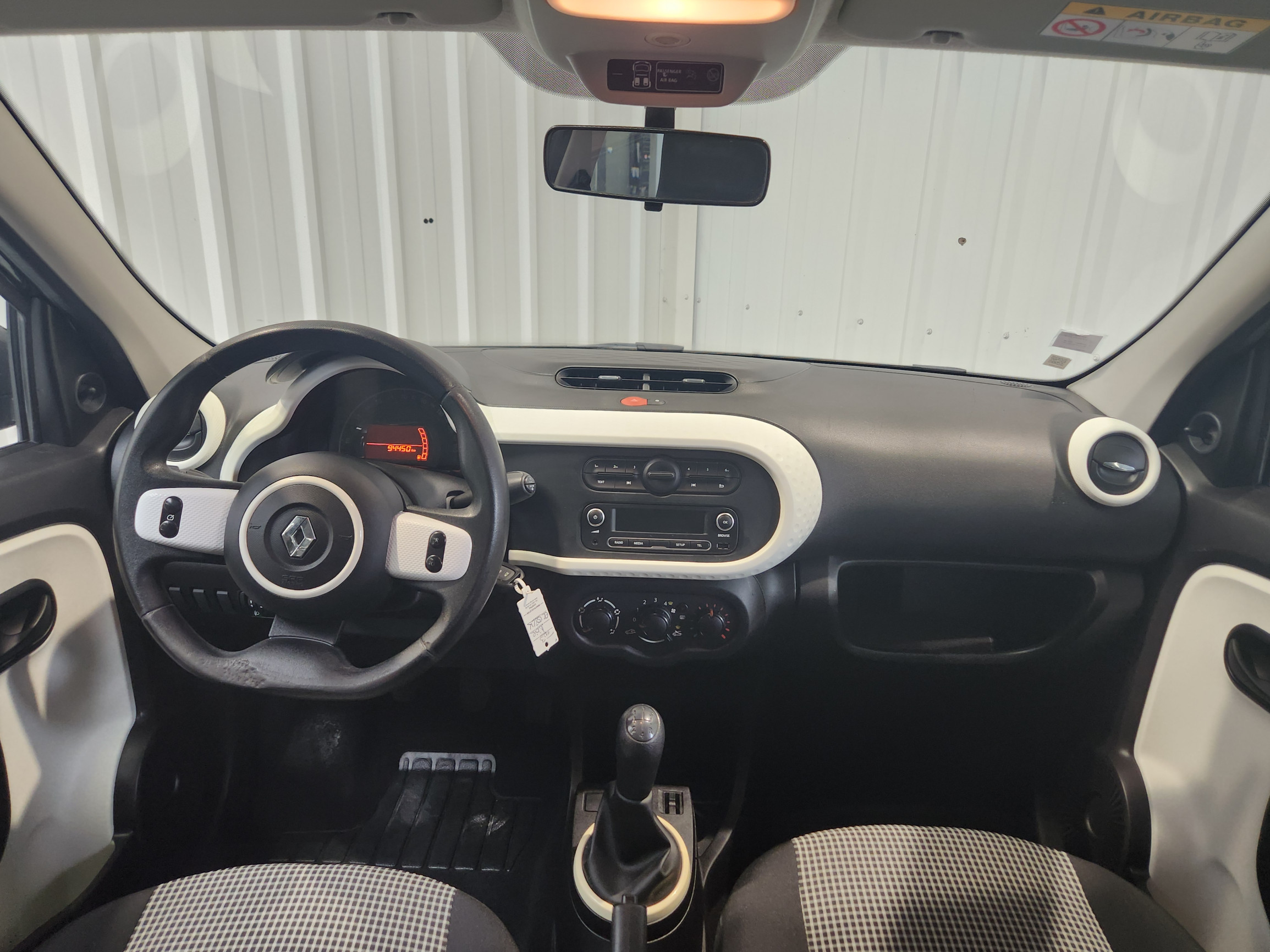 Vente en ligne Renault Twingo 3  1.0 SCe 70 BC au prix de 7 690 €