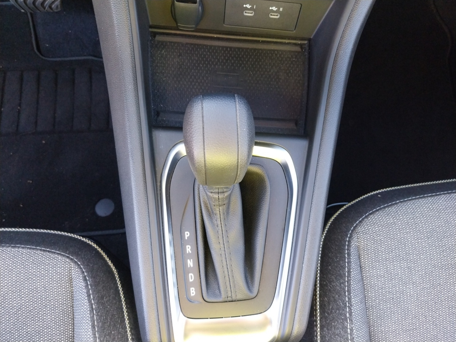 Vente en ligne Renault Captur  E-Tech full hybrid 145 ch au prix de 23 490 €