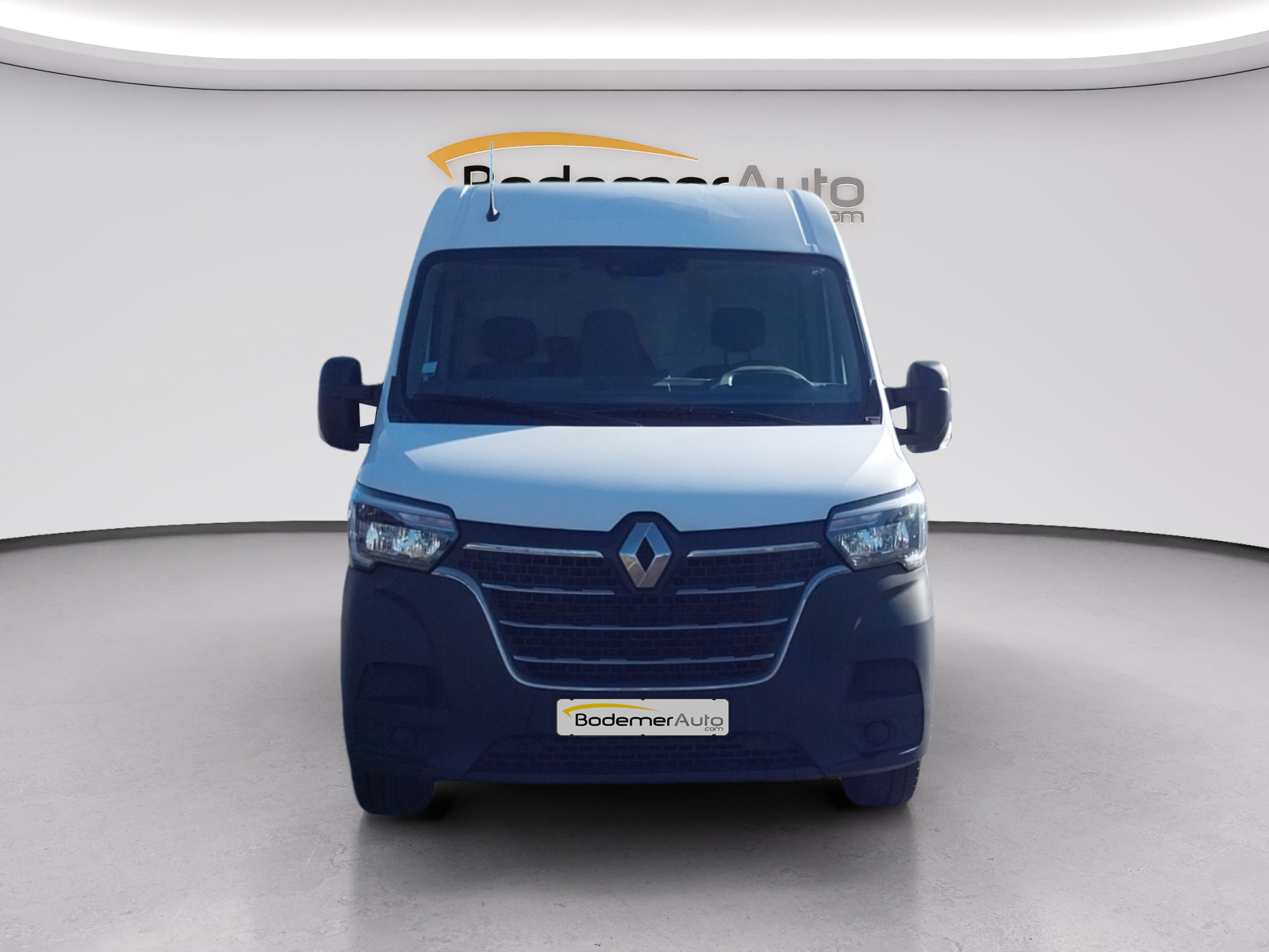Vente en ligne Renault Master Fourgon MASTER FGN TRAC F3300 L2H2 BLUE DCI 150 au prix de 22 900 €
