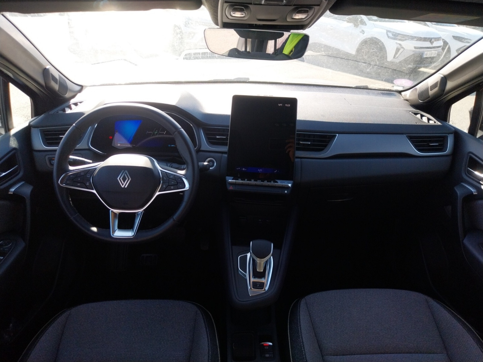 Vente en ligne Renault Symbioz  E-Tech full hybrid 145 au prix de 24 790 €