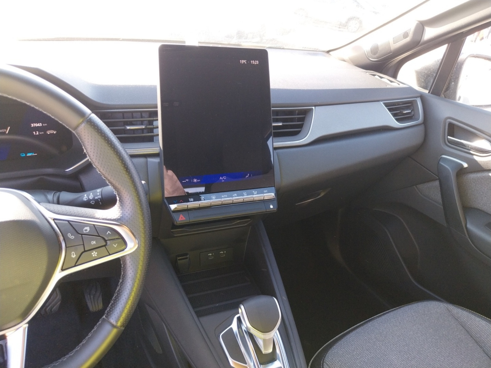 Vente en ligne Renault Symbioz  E-Tech full hybrid 145 au prix de 24 790 €
