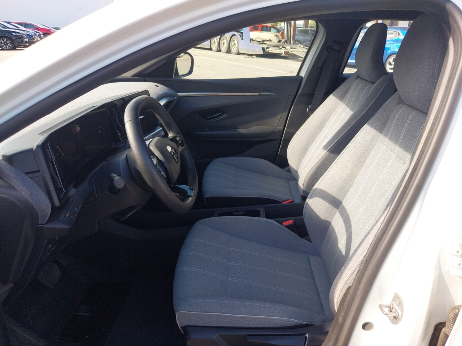 Vente en ligne Renault Megane E-Tech  130 ch autonomie confort GSR2 au prix de 23 390 €