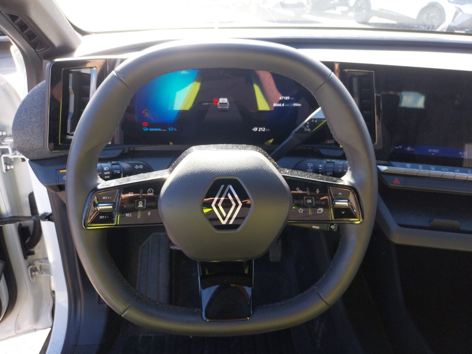 Vente en ligne Renault Megane E-Tech  130 ch autonomie confort GSR2 au prix de 23 390 €