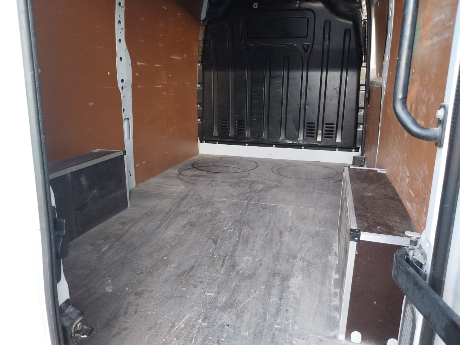 Vente en ligne Renault Master Fourgon MASTER FGN TRAC F3300 L2H2 BLUE DCI 150 au prix de 23 490 €