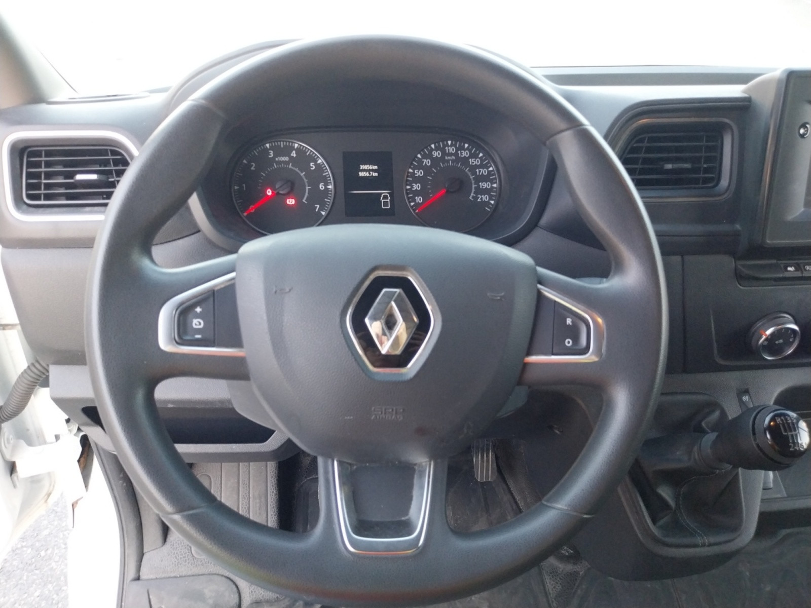 Vente en ligne Renault Master Fourgon MASTER FGN TRAC F3300 L2H2 BLUE DCI 150 au prix de 23 490 €
