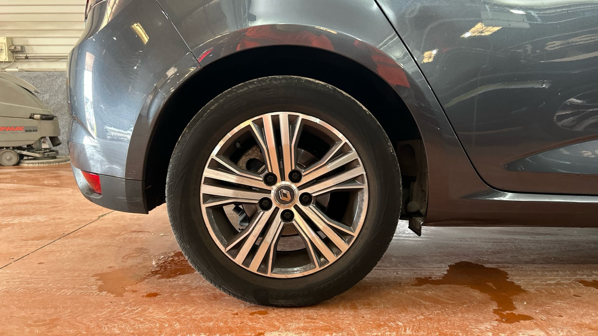 Vente en ligne Renault Megane 4  Blue dCi 115 EDC au prix de 18 490 €