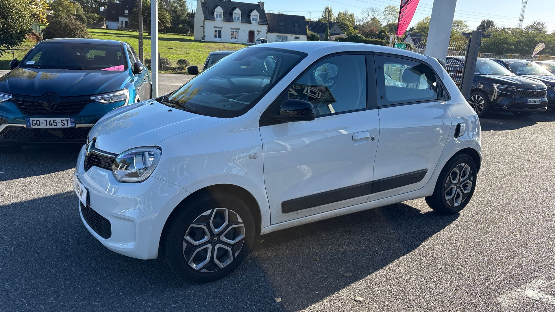 Renault Twingo 3  SCe 65 occasion de 2022 en vente à Concarneau