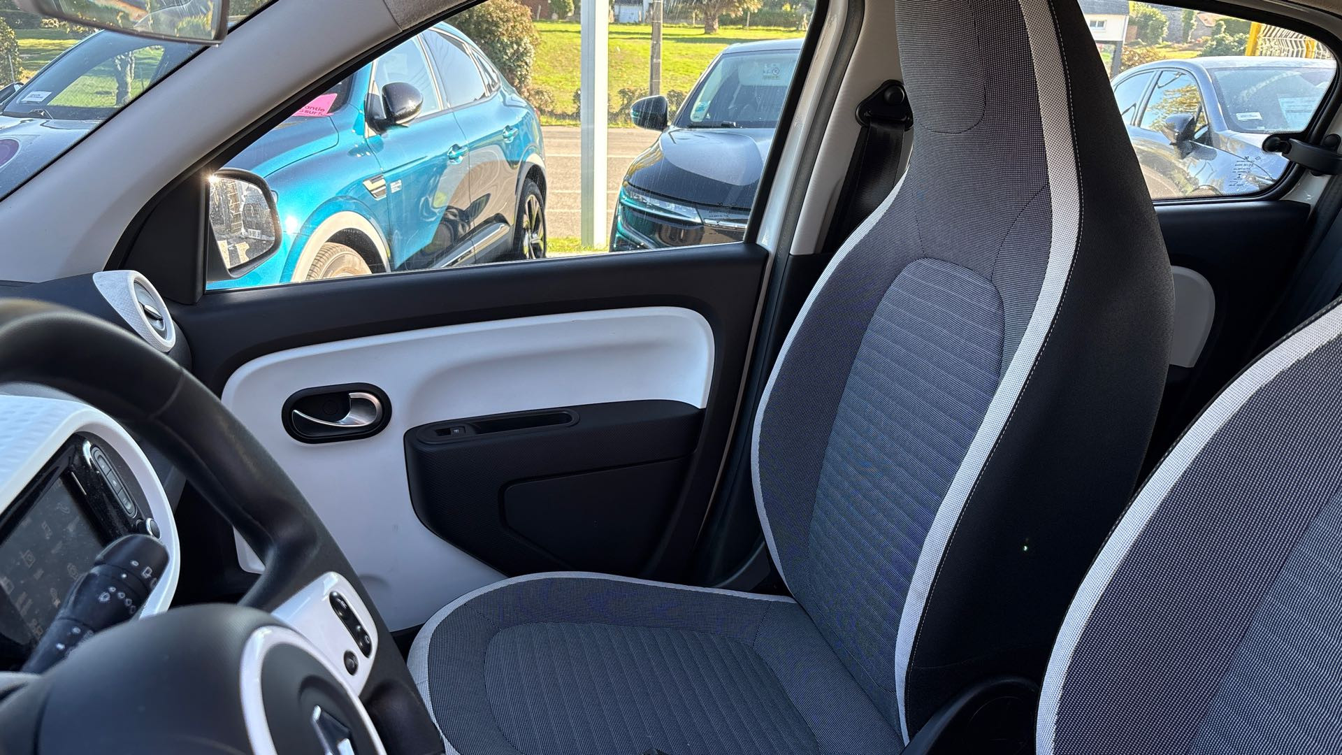 Vente en ligne Renault Twingo 3  SCe 65 au prix de 11 990 €