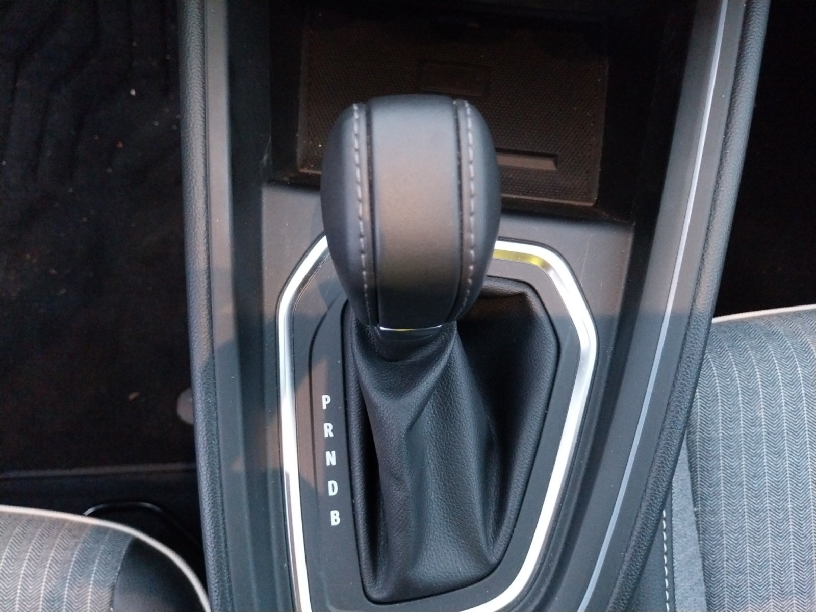 Vente en ligne Renault Clio 5 Clio E-Tech full hybrid 145 au prix de 18 900 €
