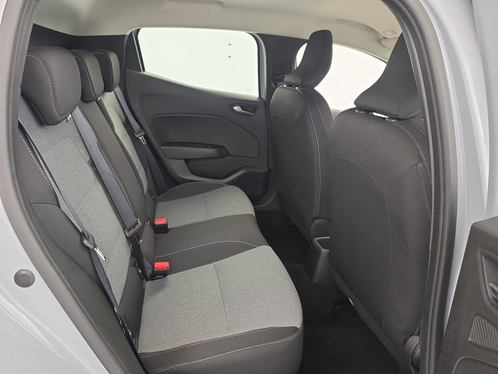 Vente en ligne Renault Clio 5 Clio Blue dCi 100 ch GSR2 au prix de 17 490 €
