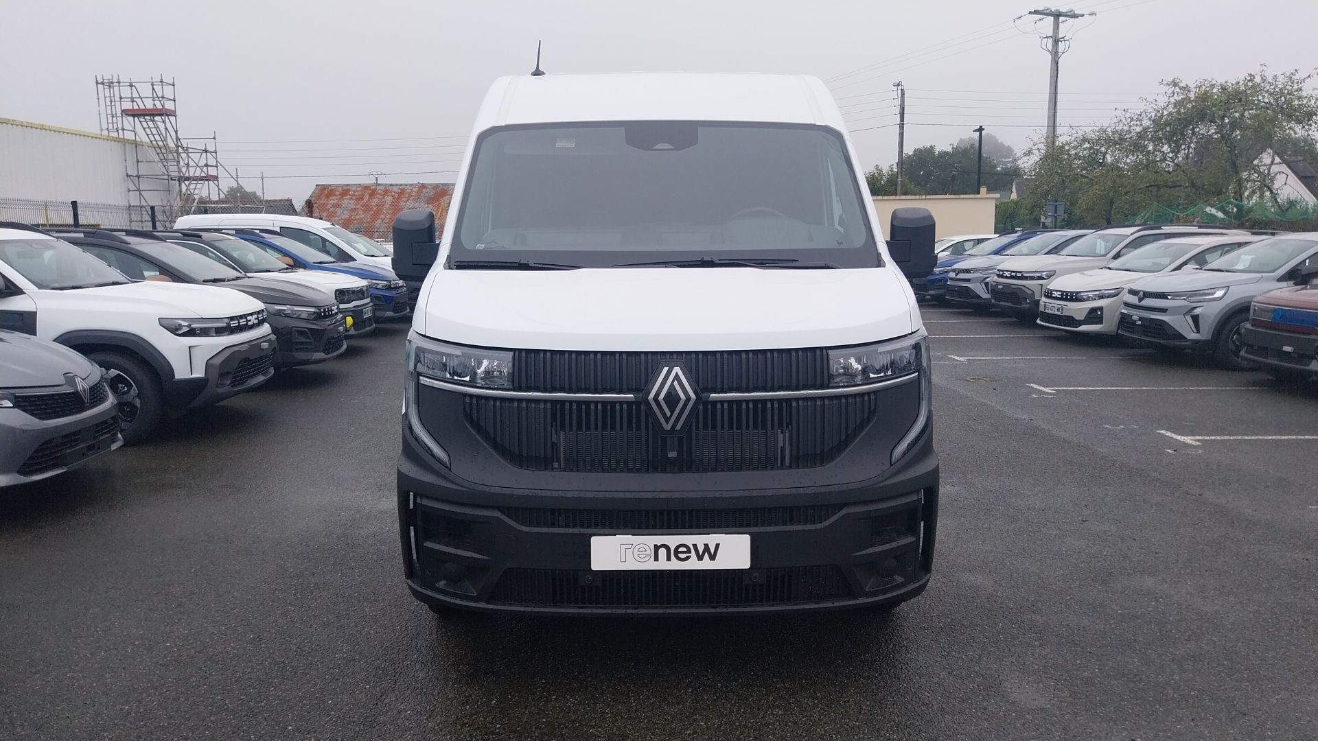 Vente en ligne Renault Master E-Tech MASTER ELECTRIQUE FG GRANDE AUTONOMIE L2H2 3T5 au prix de 71 520 €