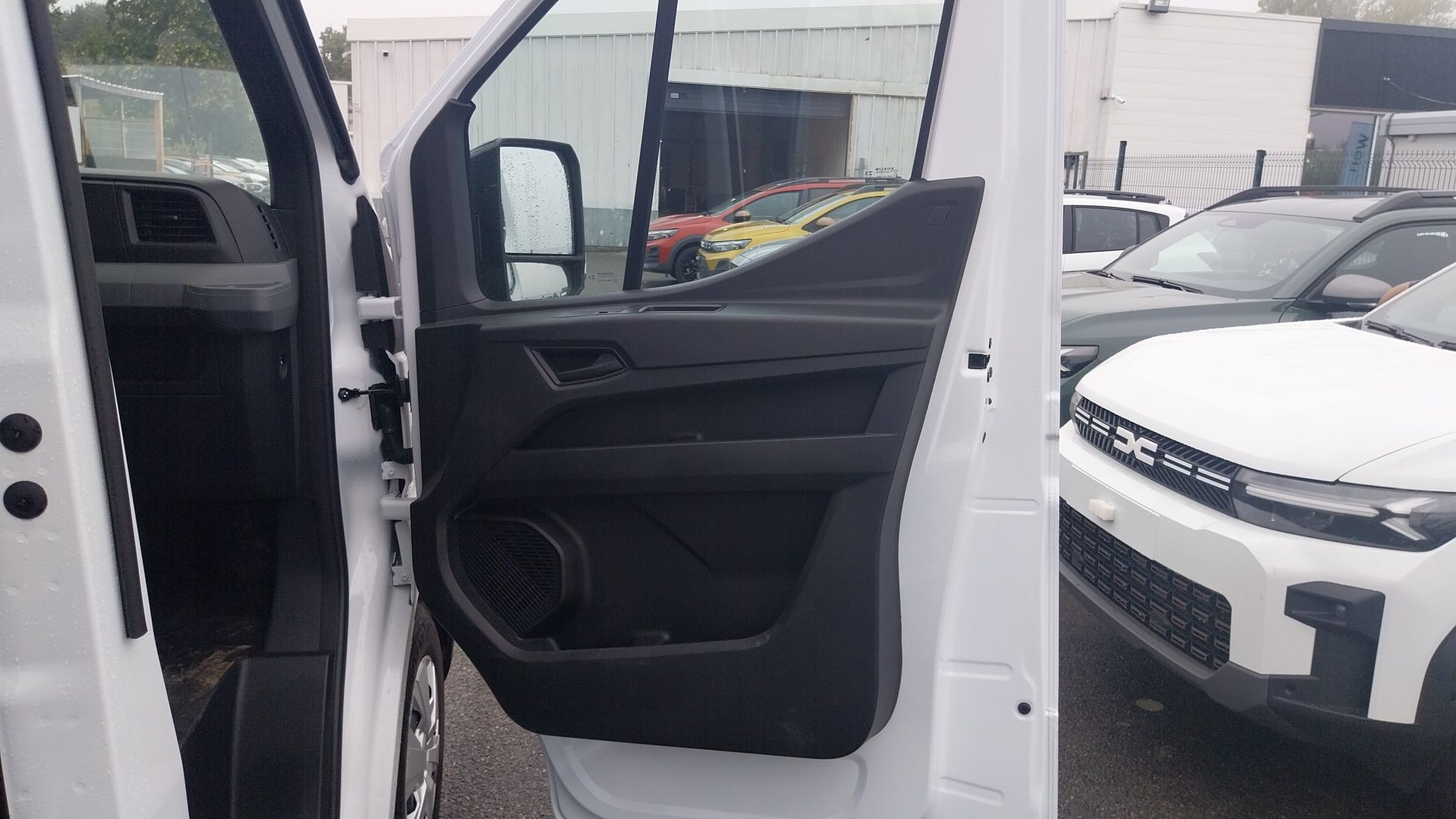 Vente en ligne Renault Master E-Tech MASTER ELECTRIQUE FG GRANDE AUTONOMIE L2H2 3T5 au prix de 71 520 €