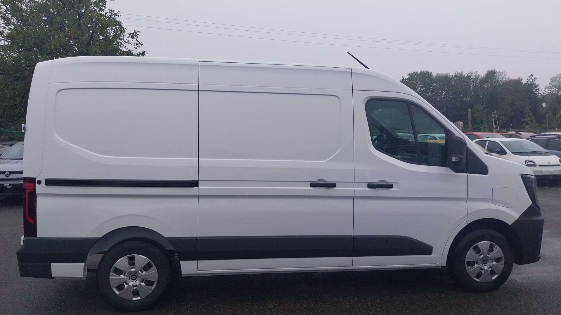 Vente en ligne Renault Master E-Tech MASTER ELECTRIQUE FG GRANDE AUTONOMIE L2H2 3T5 au prix de 71 520 €