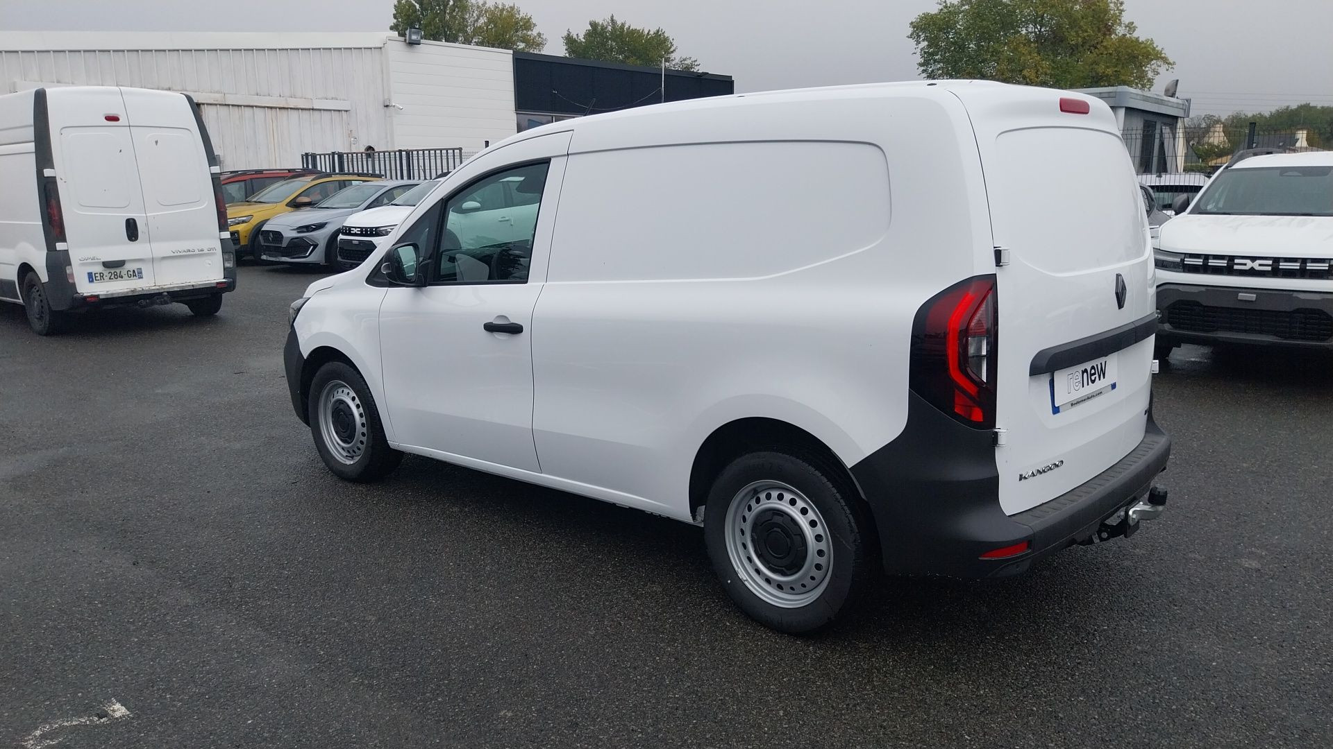 Vente en ligne Renault Kangoo Van E-Tech KANGOO VAN E-TECH EL FG TOLE L1 AC11 GSR2 au prix de 41 400 €