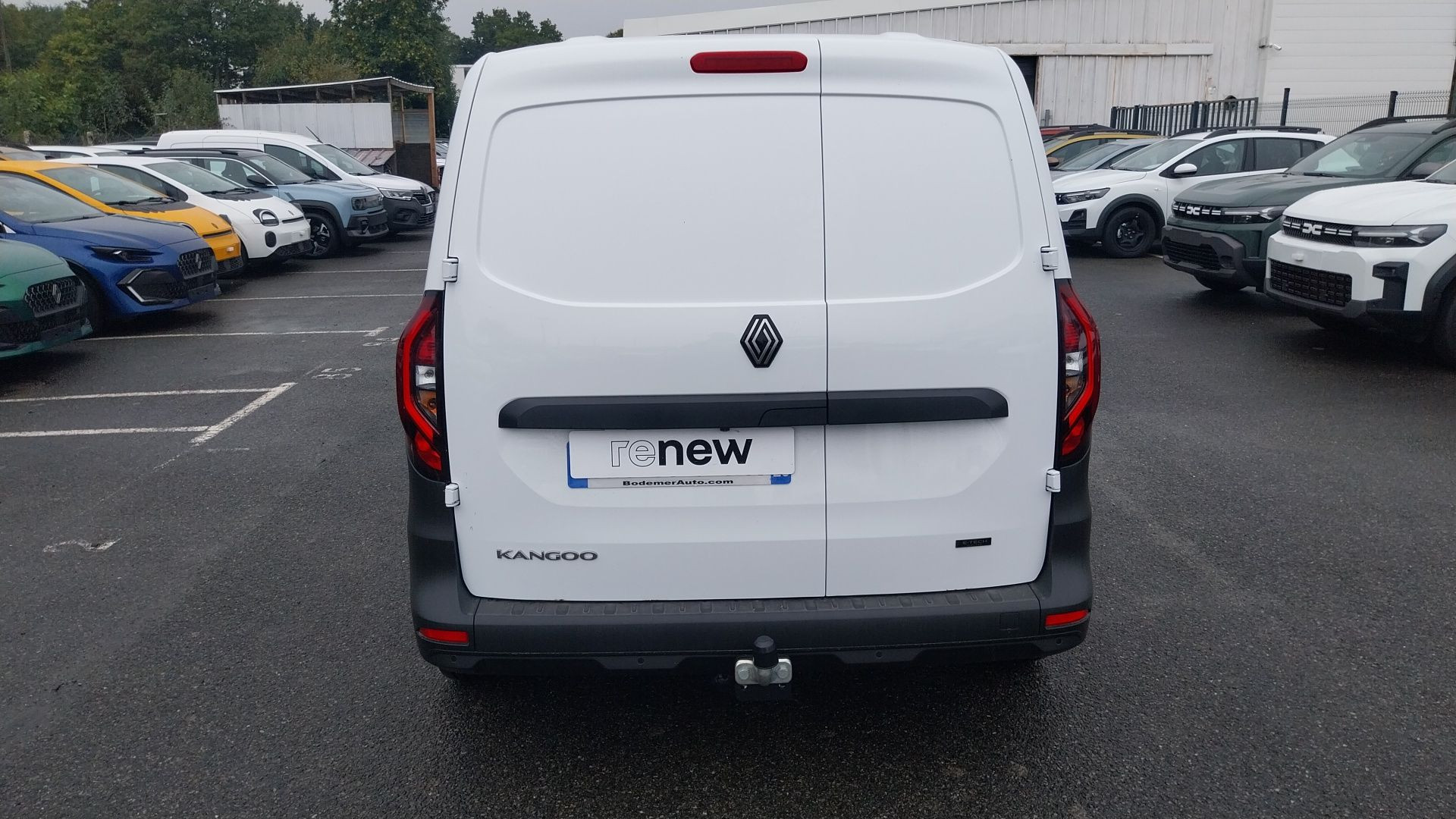 Vente en ligne Renault Kangoo Van E-Tech KANGOO VAN E-TECH EL FG TOLE L1 AC11 GSR2 au prix de 41 400 €