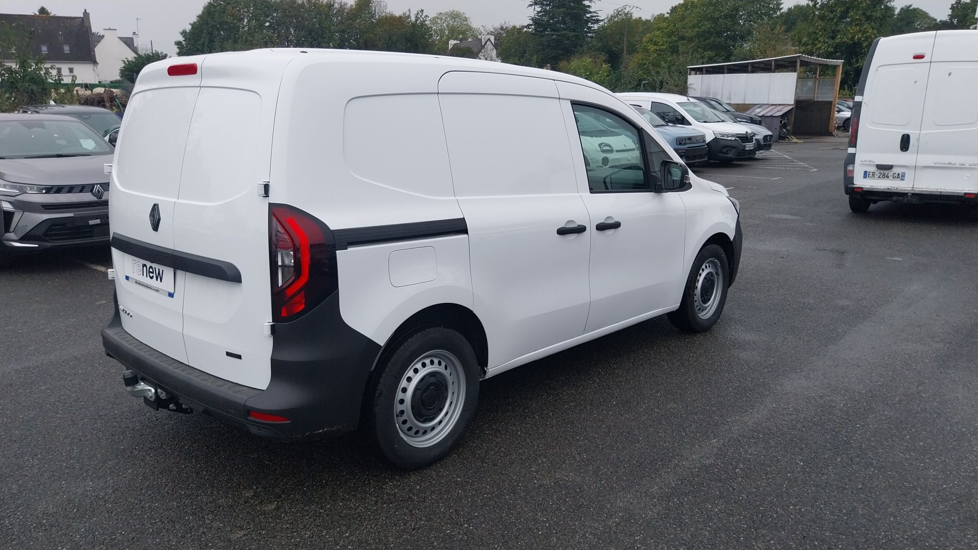 Vente en ligne Renault Kangoo Van E-Tech KANGOO VAN E-TECH EL FG TOLE L1 AC11 GSR2 au prix de 41 400 €