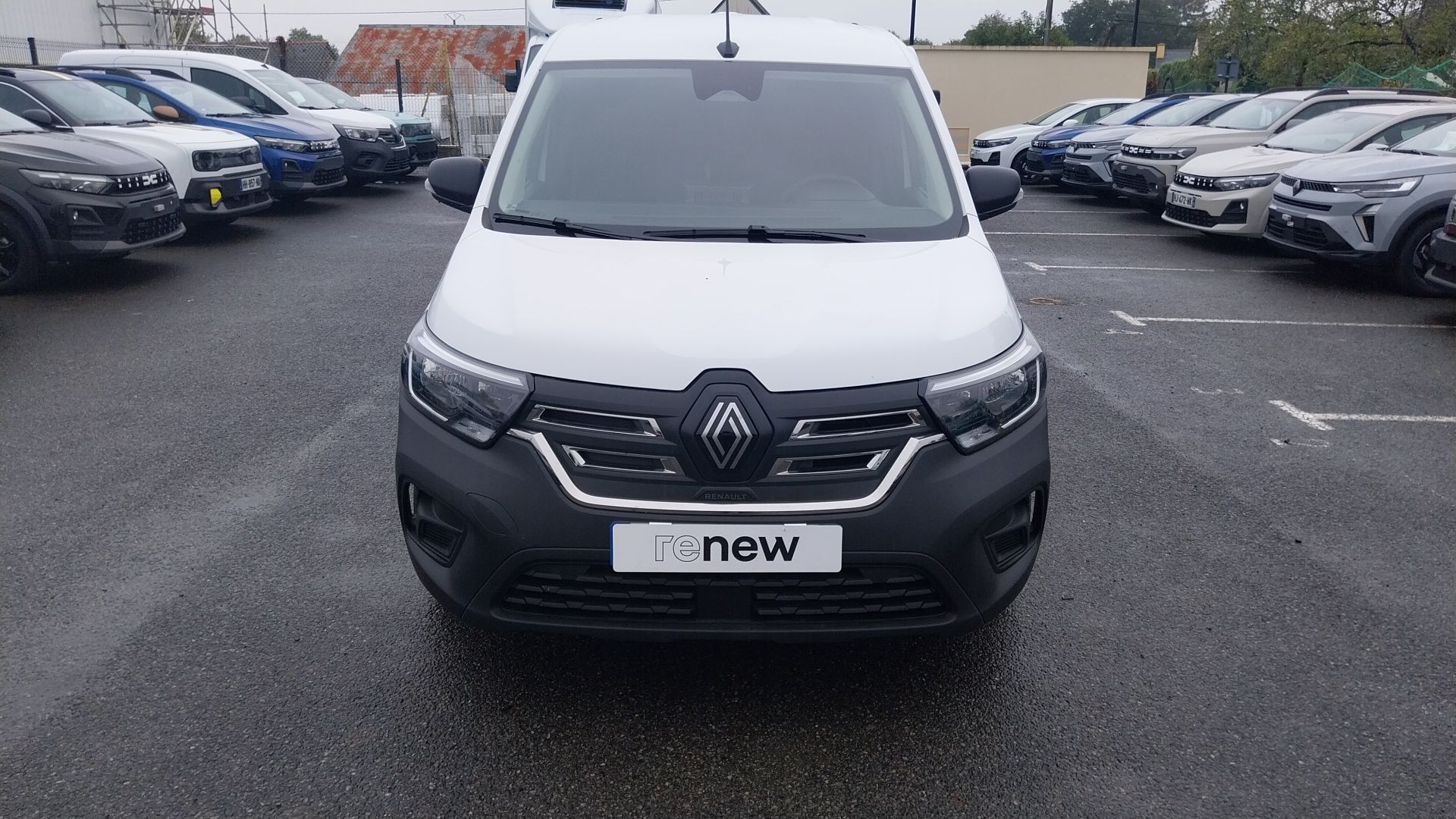 Vente en ligne Renault Kangoo Van E-Tech KANGOO VAN E-TECH EL FG TOLE L1 AC11 GSR2 au prix de 41 400 €
