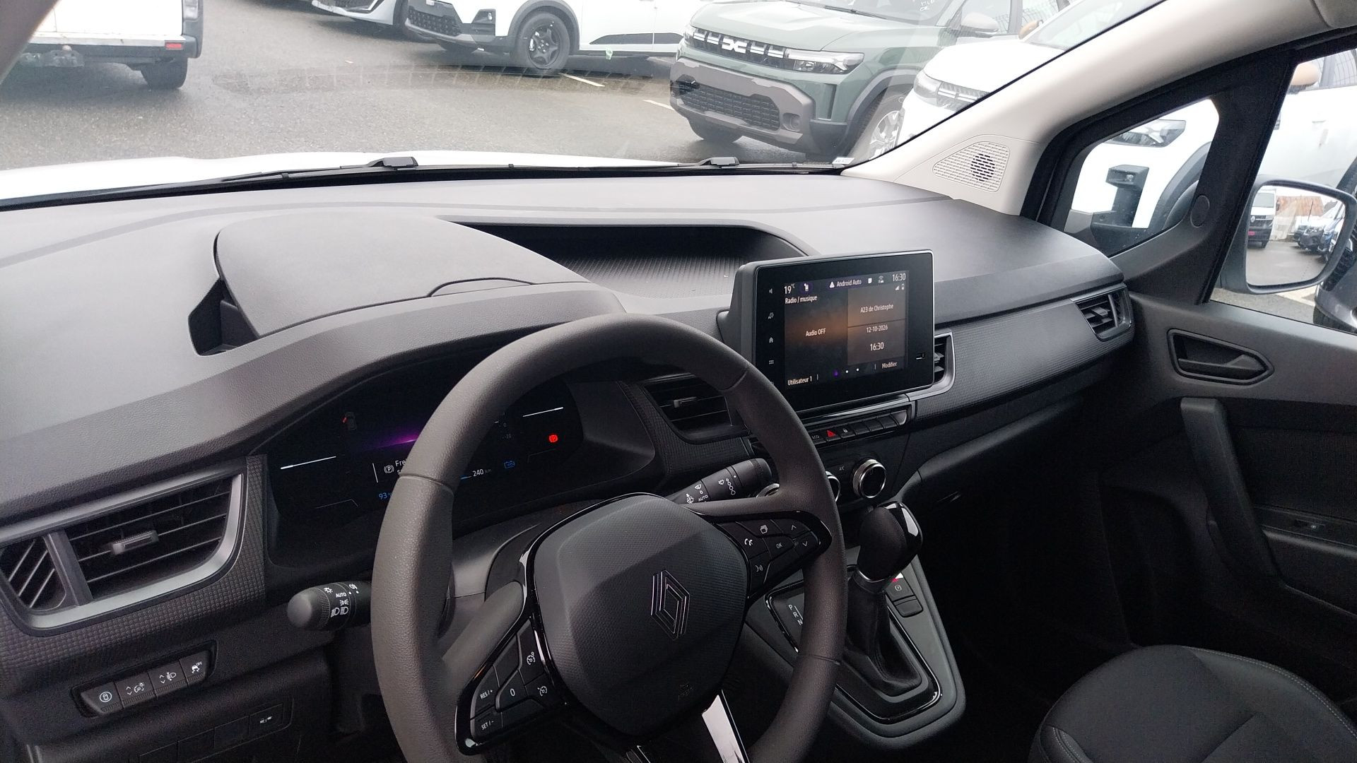 Vente en ligne Renault Kangoo Van E-Tech KANGOO VAN E-TECH EL FG TOLE L1 AC11 GSR2 au prix de 41 400 €