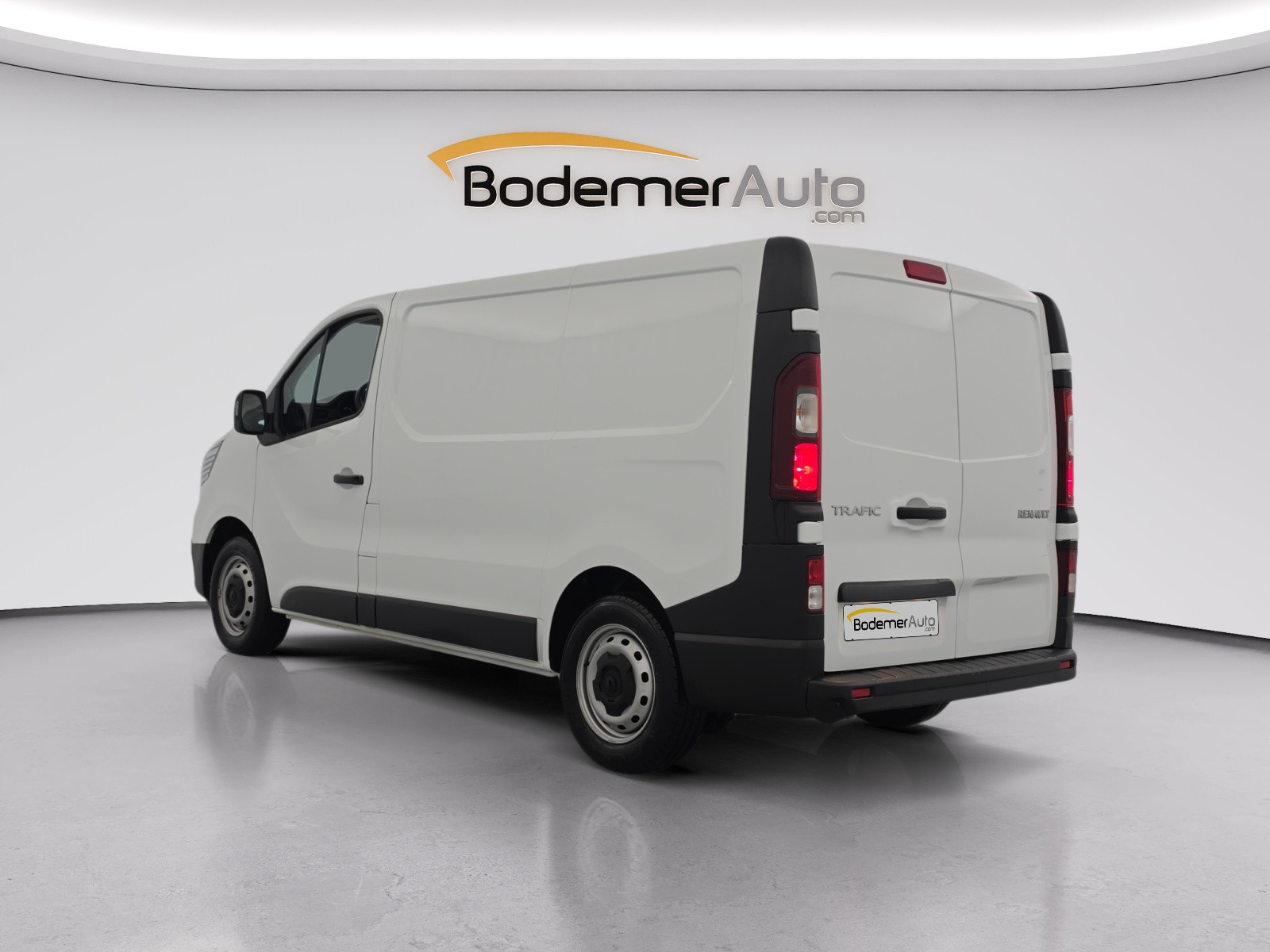 Vente en ligne Renault Trafic 3 Fourgon TRAFIC FGN L1H1 3000 KG BLUE DCI 130 au prix de 22 990 €