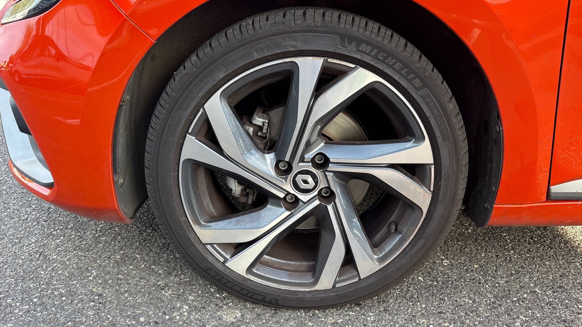 Vente en ligne Renault Clio 5 Clio TCe 140 au prix de 17 990 €