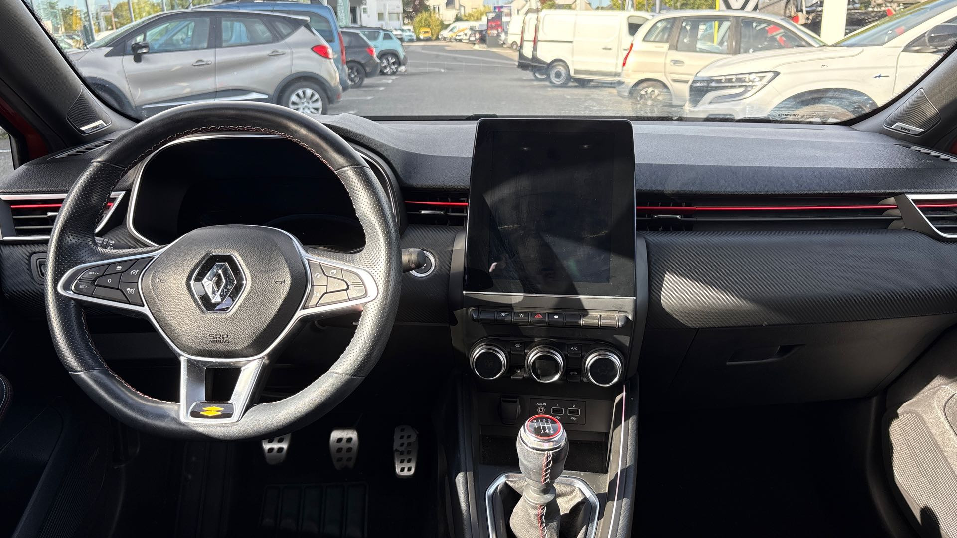 Vente en ligne Renault Clio 5 Clio TCe 140 au prix de 17 990 €
