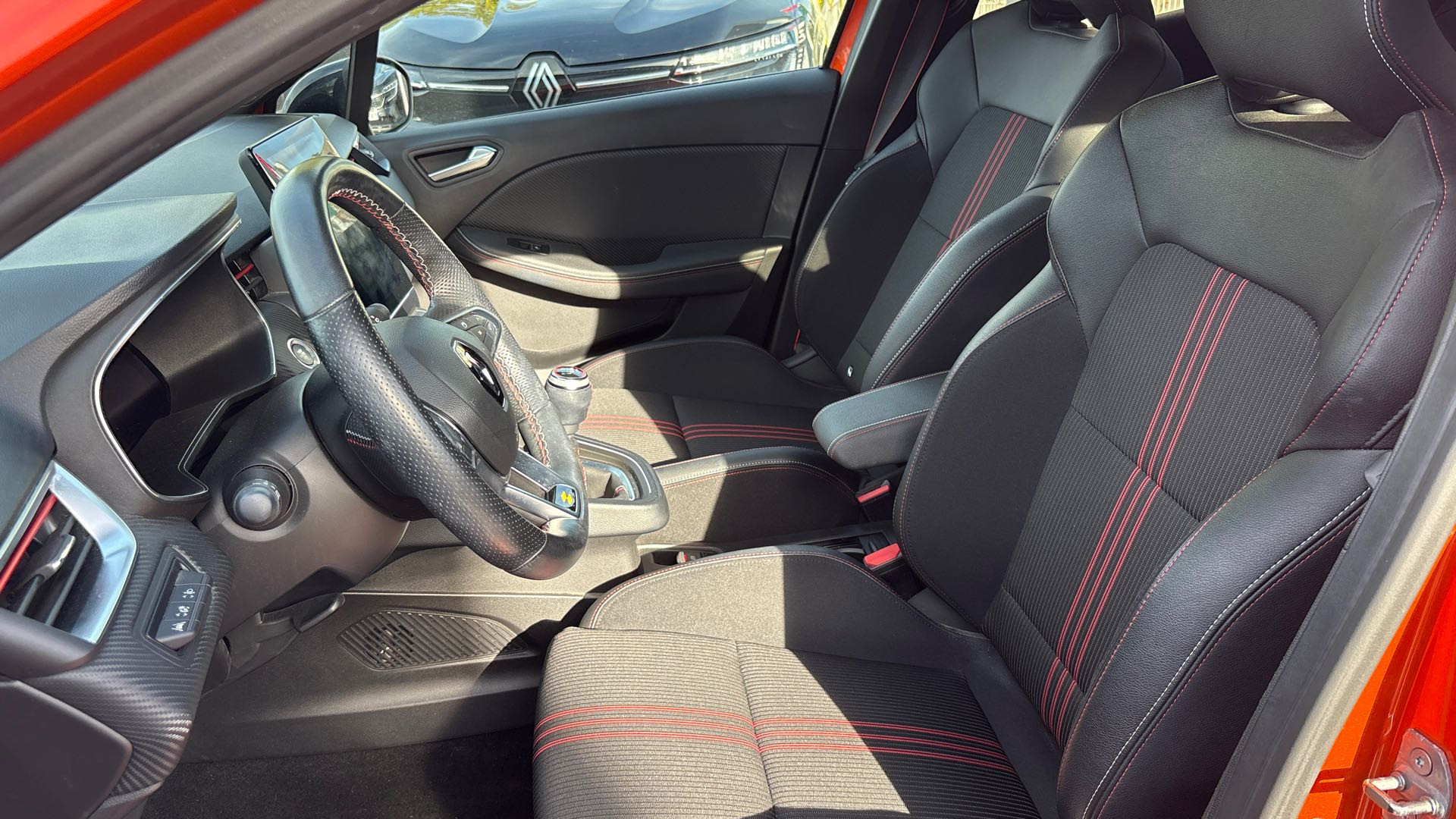 Vente en ligne Renault Clio 5 Clio TCe 140 au prix de 17 990 €