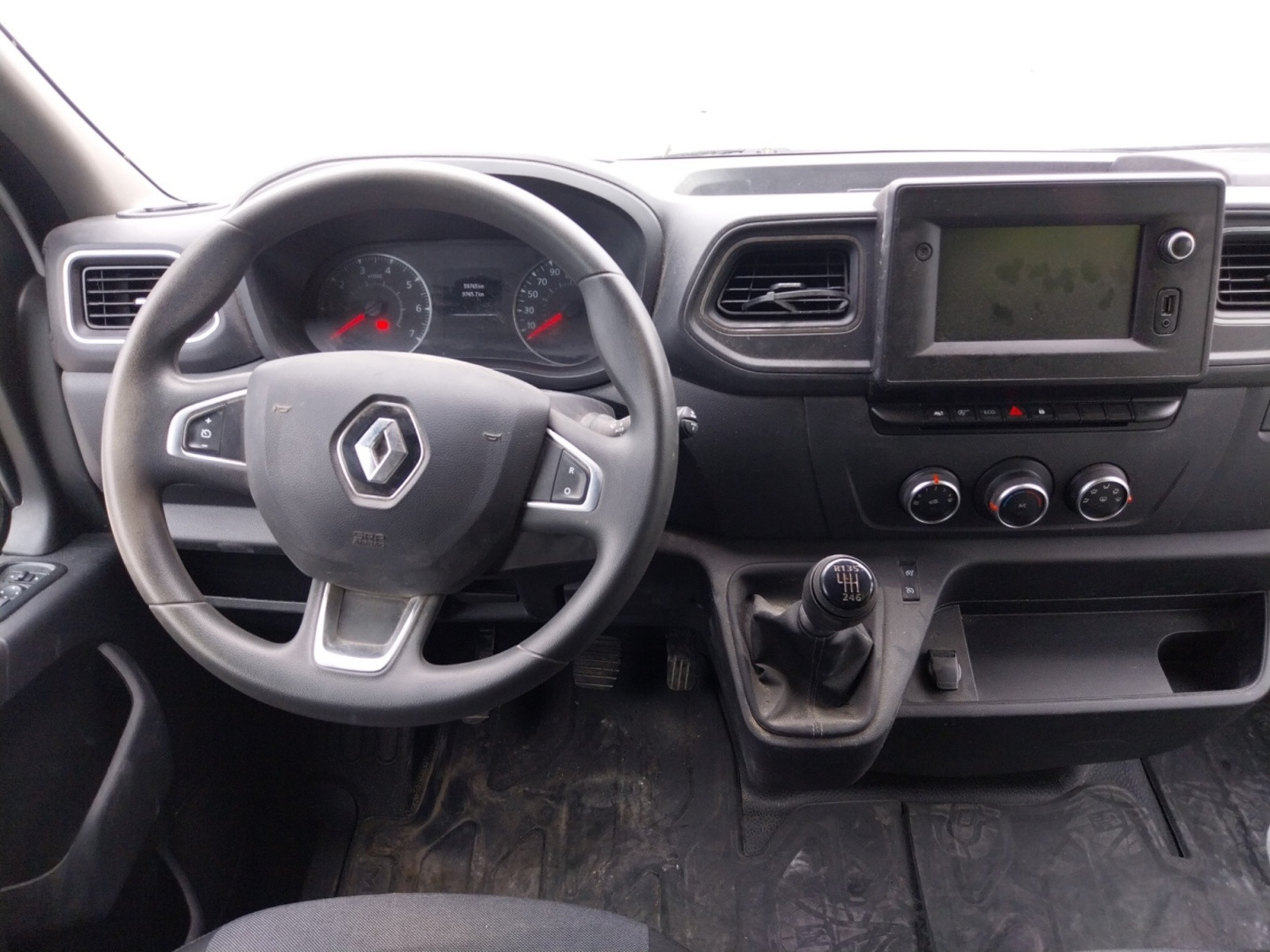 Vente en ligne Renault Master Fourgon MASTER FGN TRAC F3300 L2H2 BLUE DCI 150 au prix de 22 990 €