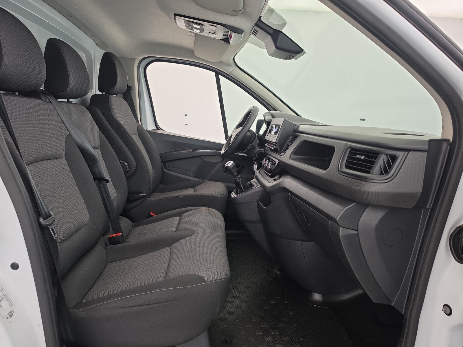 Vente en ligne Renault Trafic 3 Fourgon TRAFIC FGN L1H1 3000 KG BLUE DCI 130 au prix de 22 990 €